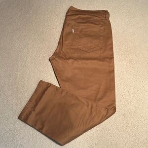 listing-status-banner